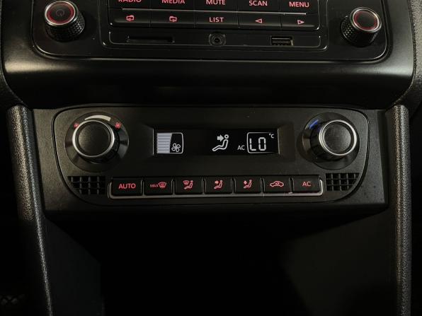 Volkswagen Polo V с пробегом 2013 года, цена 699 900 рублей, 179000 км, седан, Автокод Объявления
