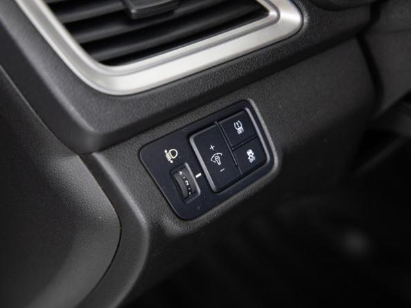 Hyundai Solaris II Рестайлинг с пробегом 2020 года, цена 989 000 рублей, 140165 км, седан, Автокод Объявления