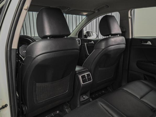 Kia Sportage IV Рестайлинг с пробегом 2018 года, цена 2 439 000 рублей, 98697 км, внедорожник, Автокод Объявления