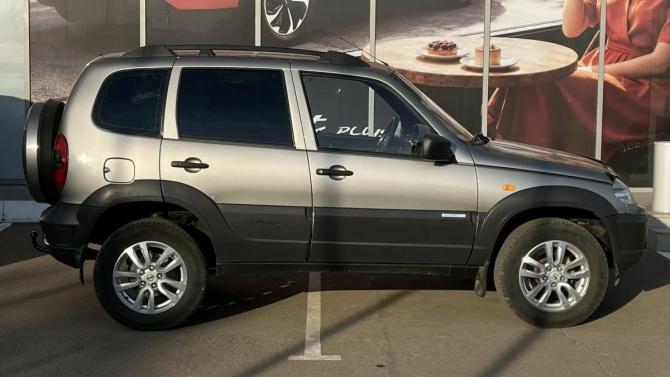 Chevrolet Niva I Рестайлинг с пробегом 2009 года, цена 420 000 рублей, 139953 км, внедорожник, Автокод Объявления