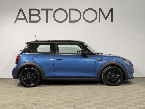 Mini Hatch III (F55/F56) Рестайлинг 2 с пробегом 2021 года, цена 3 199 700 рублей, 15841 км, хэтчбек, Автокод Объявления