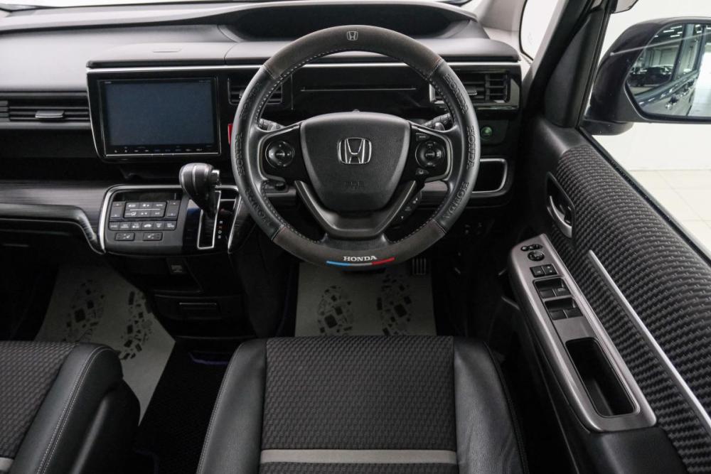 Honda Stepwgn V Красноярск  - изображение 14