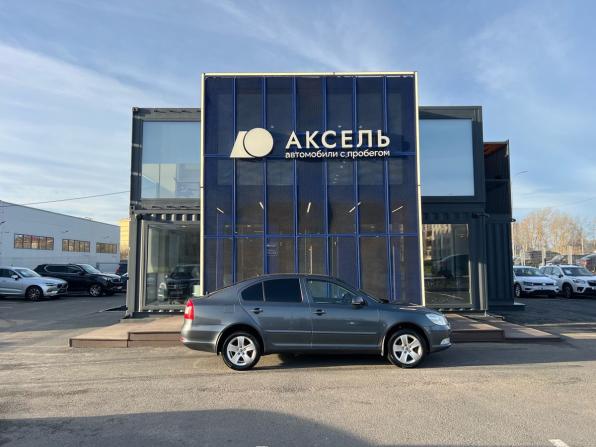 Skoda Octavia II (A5) Рестайлинг с пробегом 2011 года, цена 699 000 рублей, 253000 км, лифтбек, Автокод Объявления