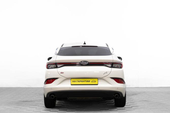 JAC J7 I с пробегом 2023 года, цена 1 699 000 рублей, 105000 км, лифтбек, Автокод Объявления