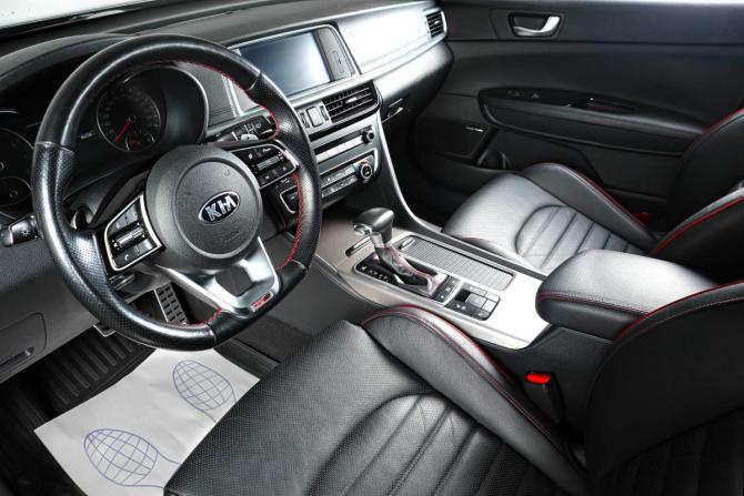 Kia Optima IV Рестайлинг с пробегом 2019 года, цена 2 649 000 рублей, 95067 км, седан, Автокод Объявления