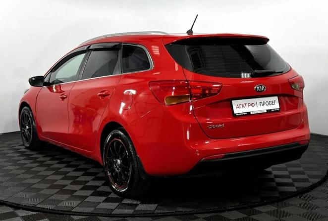Kia Ceed II с пробегом 2014 года, цена 1 120 000 рублей, 181002 км, универсал, Автокод Объявления