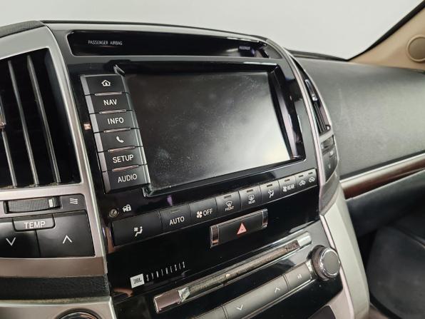 Toyota Land Cruiser 200 Series Рестайлинг 1 с пробегом 2015 года, цена 4 049 000 рублей, 204526 км, внедорожник, Автокод Объявления