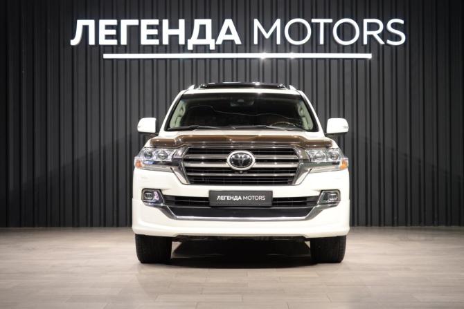 Toyota Land Cruiser 200 Series Рестайлинг 2 с пробегом 2018 года, цена 7 865 000 рублей, 62123 км, внедорожник, Автокод Объявления