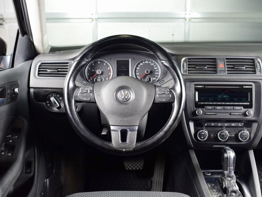 Volkswagen Jetta VI Кемерово  - изображение 11