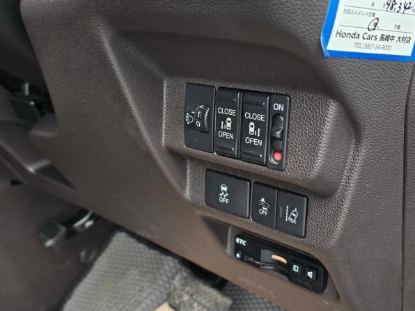 Honda Freed II Рестайлинг с пробегом 2019 года, цена 1 495 000 рублей, 168000 км, компактвэн, Автокод Объявления