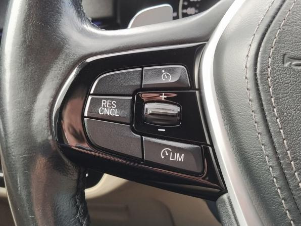 BMW 5 серии VII (G30/G31/G38) с пробегом 2018 года, цена 2 700 000 рублей, 220946 км, седан, Автокод Объявления
