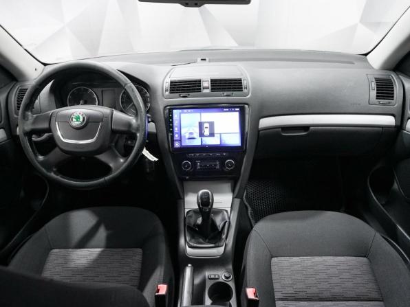 Skoda Octavia II (A5) Рестайлинг с пробегом 2012 года, цена 773 000 рублей, 180000 км, лифтбек, Автокод Объявления