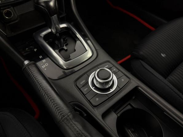 Mazda 6 III (GJ) с пробегом 2013 года, цена 1 450 000 рублей, 200000 км, седан, Автокод Объявления