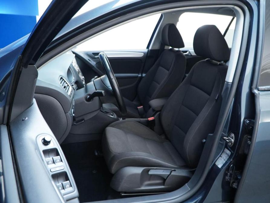 Volkswagen Golf VI Москва  - изображение 9