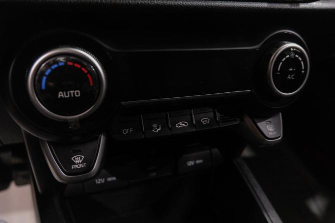 Kia Rio IV Рестайлинг с пробегом 2020 года, цена 1 699 000 рублей, 94400 км, седан, Автокод Объявления