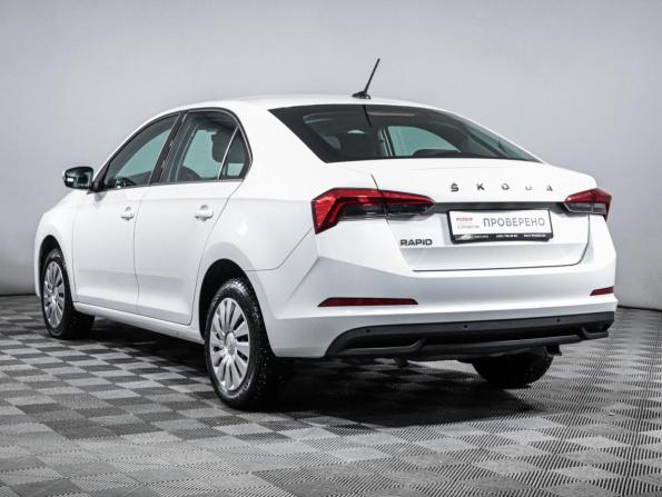 Skoda Rapid II с пробегом 2021 года, цена 1 680 000 рублей, 54282 км, лифтбек, Автокод Объявления