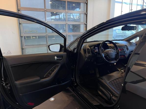 Kia Cerato III Рестайлинг (Classic) с пробегом 2018 года, цена 1 855 000 рублей, 89261 км, седан, Автокод Объявления