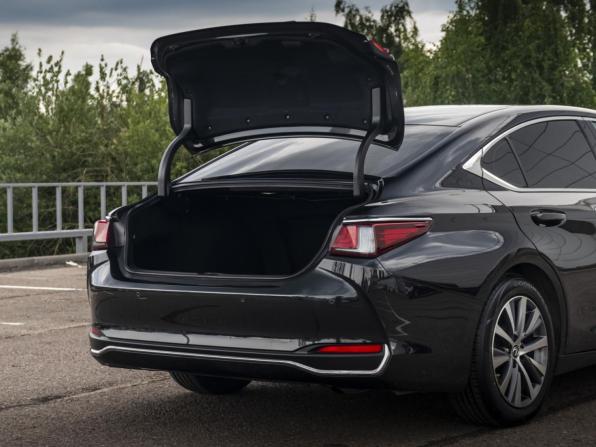 Lexus ES VII с пробегом 2018 года, цена 2 997 000 рублей, 149500 км, седан, Автокод Объявления