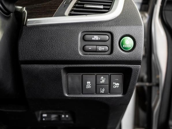 Honda Jade I с пробегом 2015 года, цена 1 295 000 рублей, 120979 км, компактвэн, Автокод Объявления
