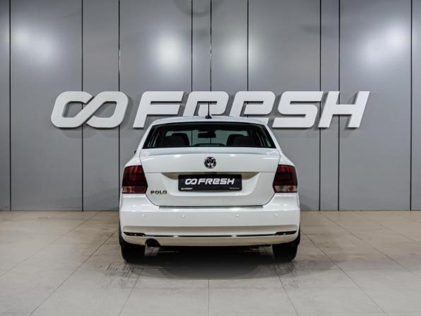 Volkswagen Polo V Рестайлинг с пробегом 2019 года, цена 1 429 000 рублей, 50520 км, седан, Автокод Объявления