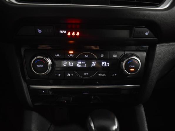 Mazda 6 III (GJ) Рестайлинг с пробегом 2015 года, цена 1 699 000 рублей, 142020 км, седан, Автокод Объявления