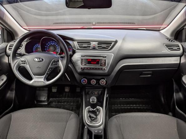 Kia Rio III Рестайлинг с пробегом 2017 года, цена 1 250 000 рублей, 104038 км, хэтчбек, Автокод Объявления