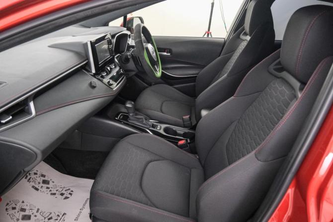 Toyota Corolla XII (E210) с пробегом 2018 года, цена 1 529 000 рублей, 104300 км, хэтчбек, Автокод Объявления