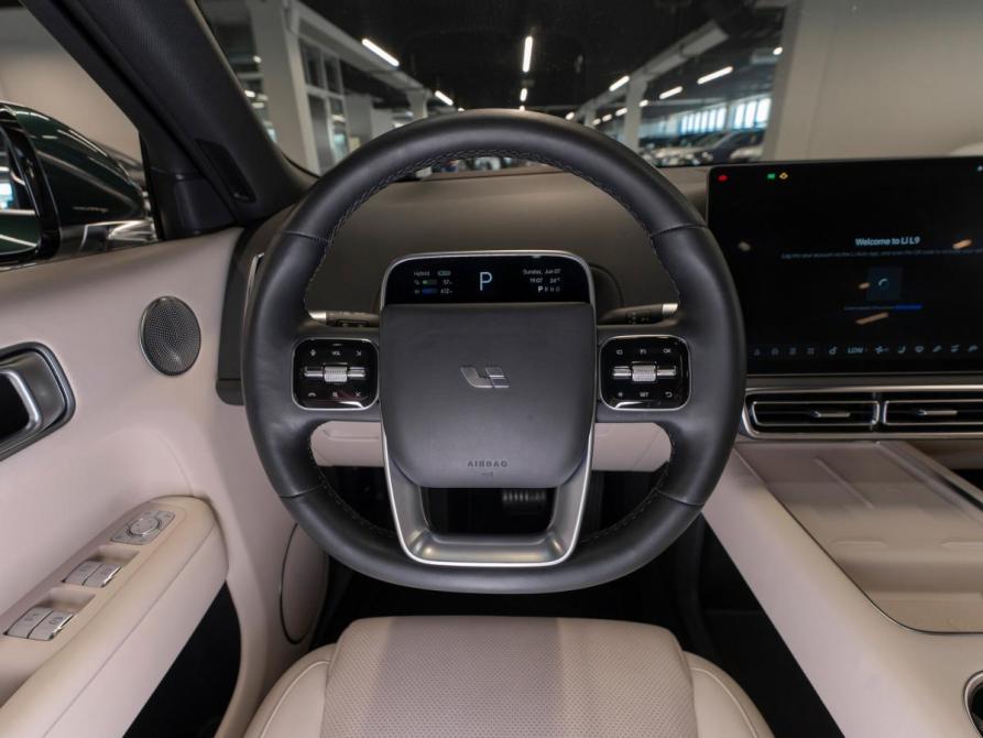 Li Auto (Lixiang) L9 I Москва  - изображение 12