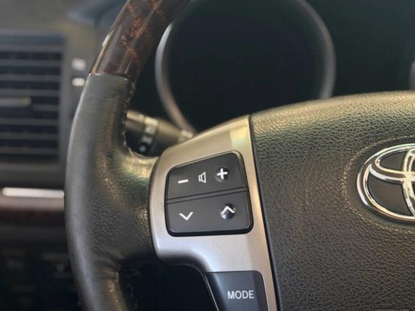 Toyota Land Cruiser 200 Series с пробегом 2011 года, цена 3 250 000 рублей, 191000 км, внедорожник, Автокод Объявления