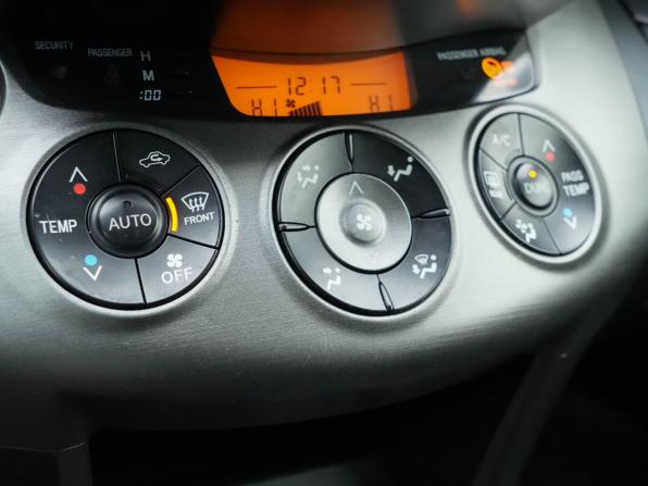 Toyota RAV4 III (XA30) с пробегом 2008 года, цена 1 250 000 рублей, 226211 км, внедорожник, Автокод Объявления