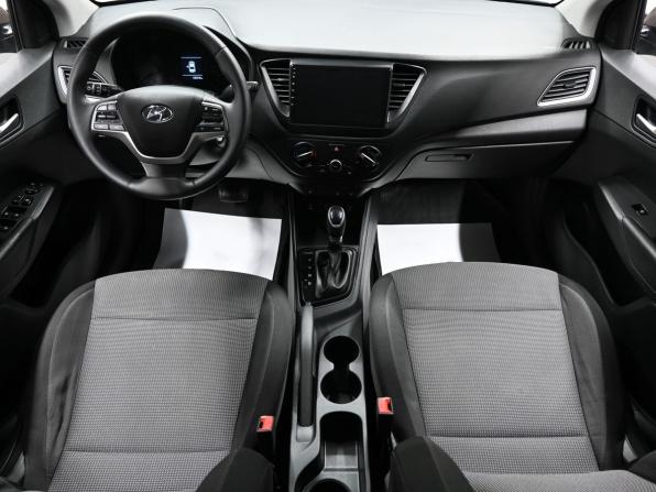 Hyundai Solaris II с пробегом 2019 года, цена 1 045 000 рублей, 125318 км, седан, Автокод Объявления