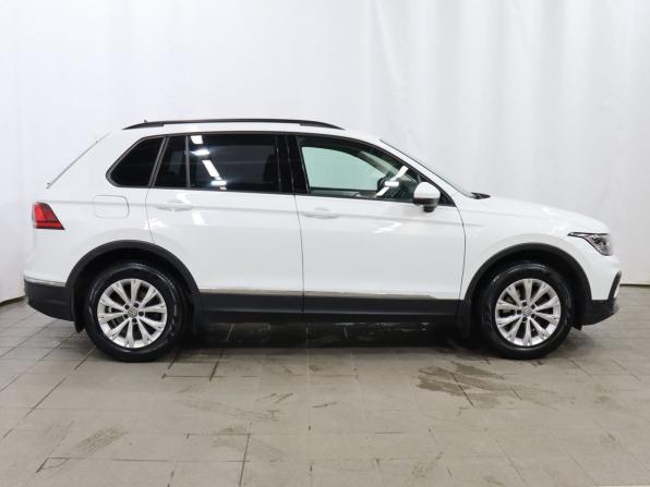 Volkswagen Tiguan II Рестайлинг с пробегом 2021 года, цена 2 486 000 рублей, 89810 км, внедорожник, Автокод Объявления