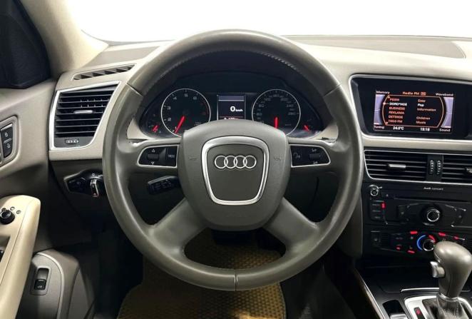Audi Q5 I (8R) с пробегом 2010 года, цена 1 270 000 рублей, 127648 км, внедорожник, Автокод Объявления