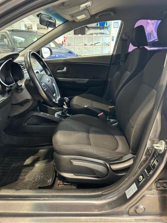 Kia Rio III Рестайлинг с пробегом 2015 года, цена 929 000 рублей, 95000 км, седан, Автокод Объявления