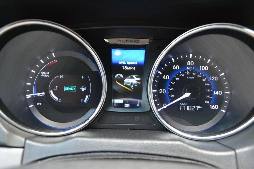 Hyundai Sonata VI (YF) Старый Оскол  - изображение 12