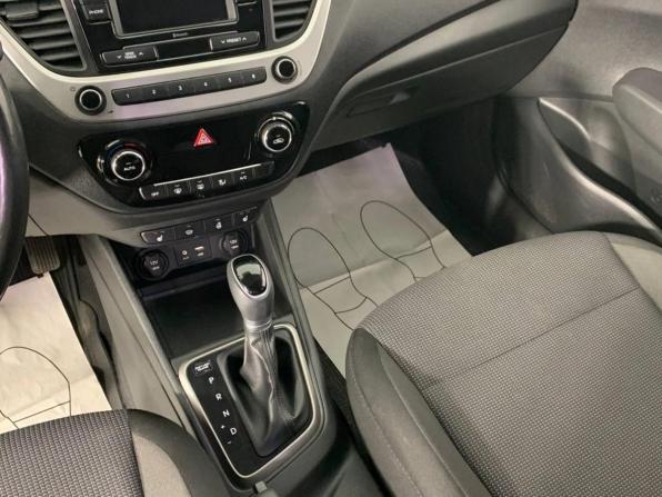 Hyundai Solaris II с пробегом 2017 года, цена 1 128 600 рублей, 171166 км, седан, Автокод Объявления