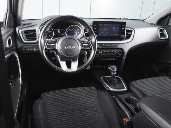 Kia Ceed III Рестайлинг с пробегом 2022 года, цена 1 900 000 рублей, 84654 км, хэтчбек, Автокод Объявления