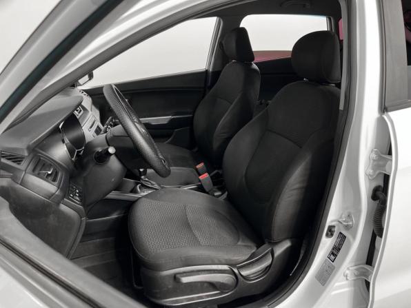Kia Rio III Рестайлинг с пробегом 2017 года, цена 929 900 рублей, 178621 км, хэтчбек, Автокод Объявления