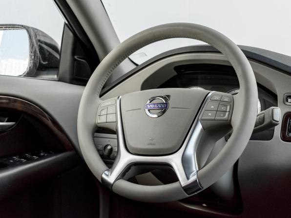 Volvo XC70 II с пробегом 2010 года, цена 1 395 000 рублей, 303833 км, универсал, Автокод Объявления