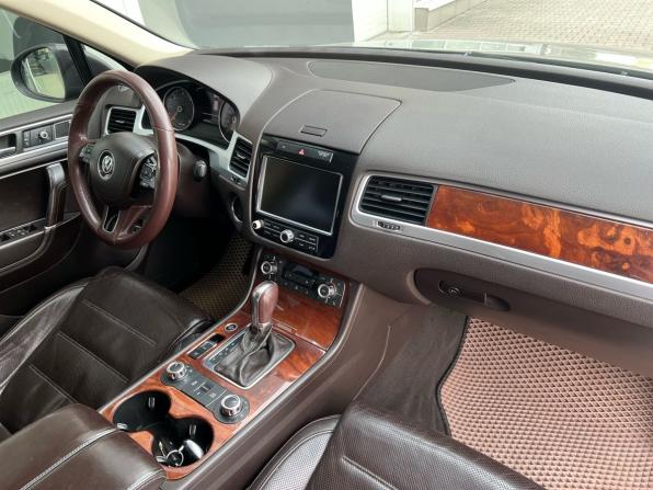 Volkswagen Touareg II с пробегом 2011 года, цена 1 759 000 рублей, 429000 км, внедорожник, Автокод Объявления