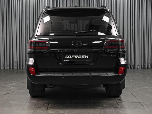 Toyota Land Cruiser 200 Series Рестайлинг 1 с пробегом 2013 года, цена 3 090 000 рублей, 296463 км, внедорожник, Автокод Объявления