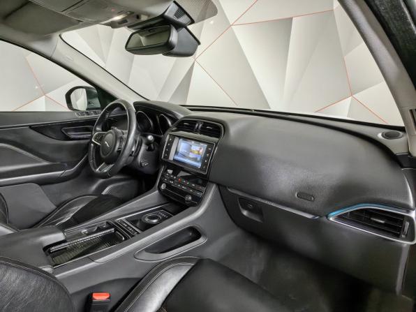 Jaguar F-Pace I с пробегом 2017 года, цена 2 049 000 рублей, 153845 км, внедорожник, Автокод Объявления