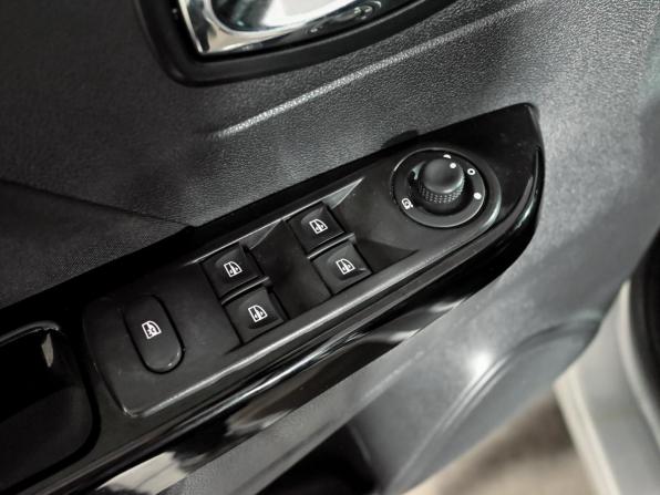 Renault Kaptur I с пробегом 2016 года, цена 1 250 000 рублей, 139497 км, внедорожник, Автокод Объявления