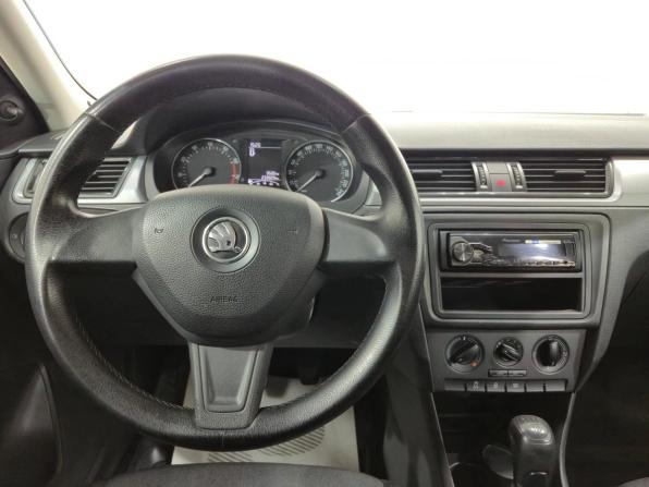 Skoda Rapid I с пробегом 2015 года, цена 800 000 рублей, 233700 км, лифтбек, Автокод Объявления