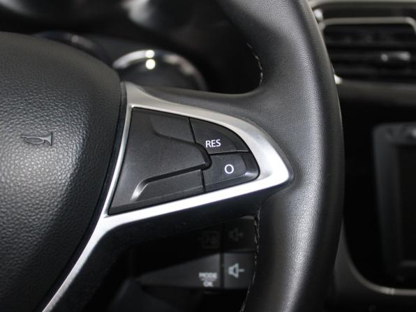 Renault Sandero II Рестайлинг с пробегом 2019 года, цена 1 499 900 рублей, 76910 км, хэтчбек, Автокод Объявления