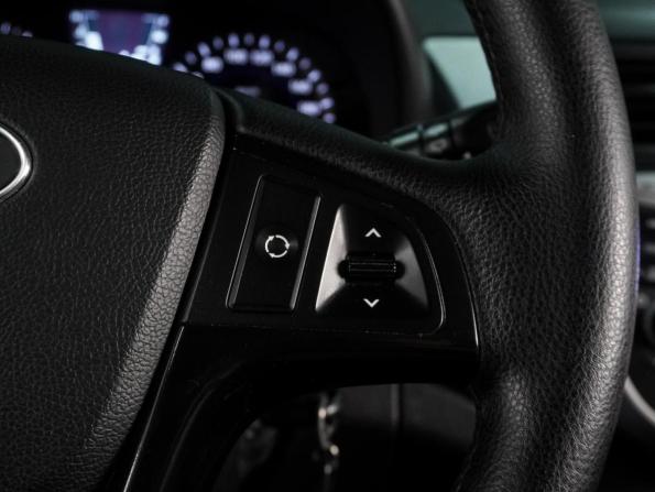 Hyundai Solaris I с пробегом 2012 года, цена 699 000 рублей, 195341 км, хэтчбек, Автокод Объявления