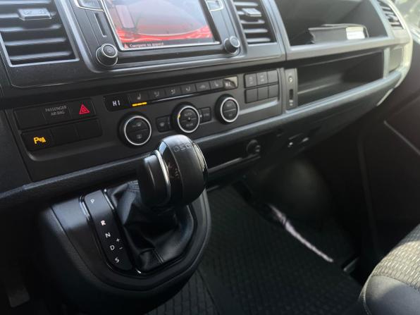 Volkswagen Caravelle T6 с пробегом 2017 года, цена 3 449 000 рублей, 155500 км, минивэн, Автокод Объявления