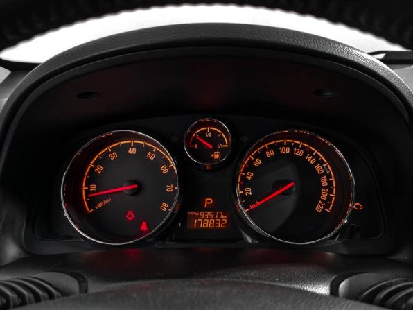 Opel Antara I Рестайлинг с пробегом 2012 года, цена 949 000 рублей, 178000 км, внедорожник, Автокод Объявления