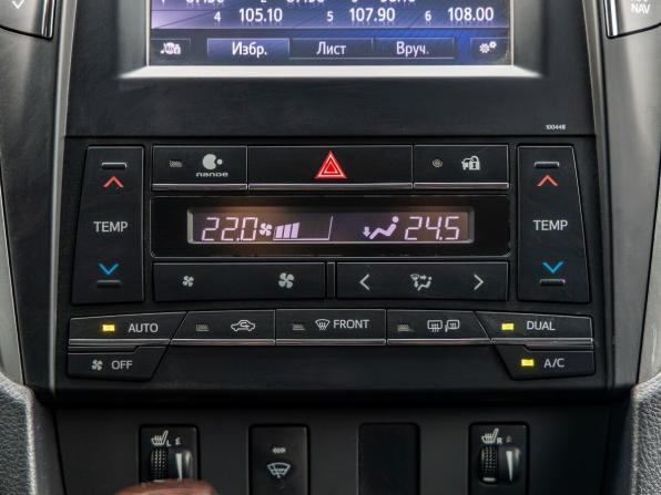 Toyota Camry VII (XV50) Рестайлинг с пробегом 2015 года, цена 2 098 000 рублей, 181000 км, седан, Автокод Объявления