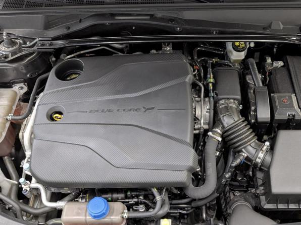 Changan UNI-V I с пробегом 2023 года, цена 2 190 000 рублей, 24964 км, лифтбек, Автокод Объявления